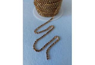 Стразовая цепочка  2 мм SS6 золото в золотой оправе, цена за 50 см